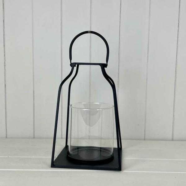 Metal Lantern L16.5xD16.5xH24.5cm  Weight-750g