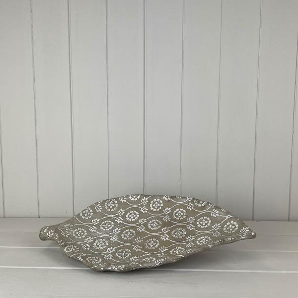 Large Concrete Leaf Dish 41 X 21 X 3