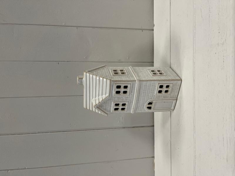 Medium Glazed Ceramic LED Townhouse. 6 Hour Timer