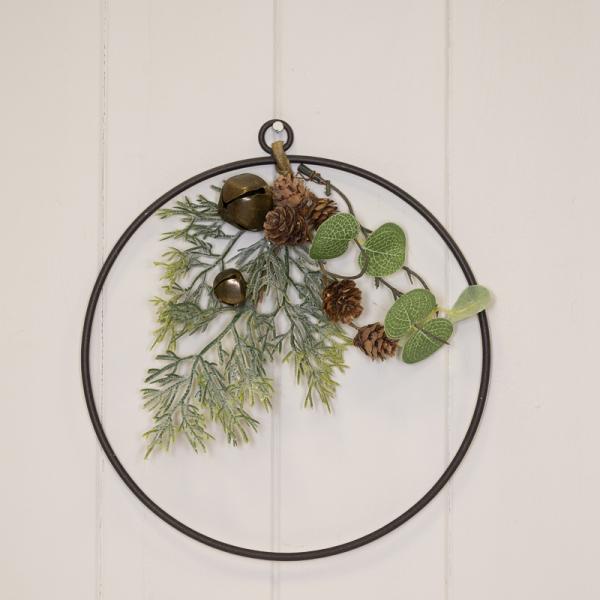 Wire Wreath with Foliage Diameter 20cm W6.5  Weight-84g