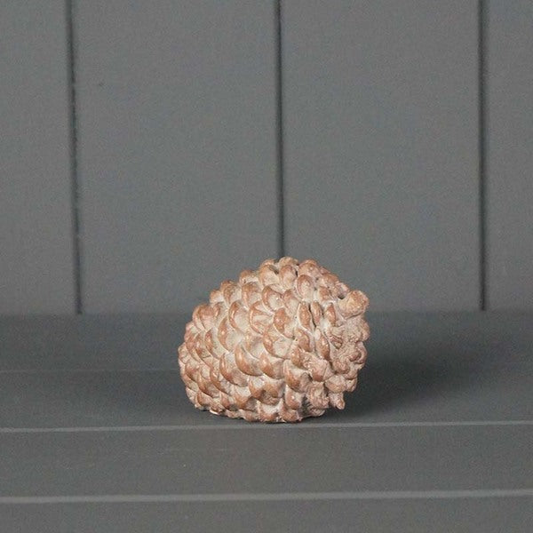 Polyresin Pinecone L7.5xW6xH6cm  Weight-85g