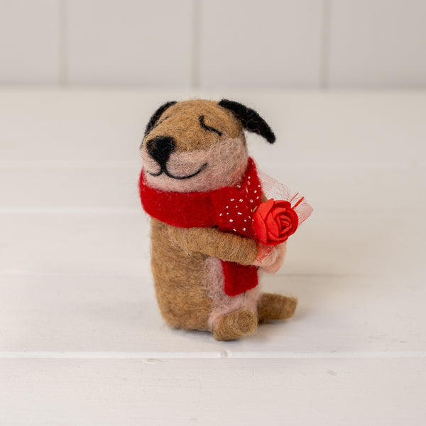 Sausage Dog Holding Heart 9x9x10cm  Weight- 10g