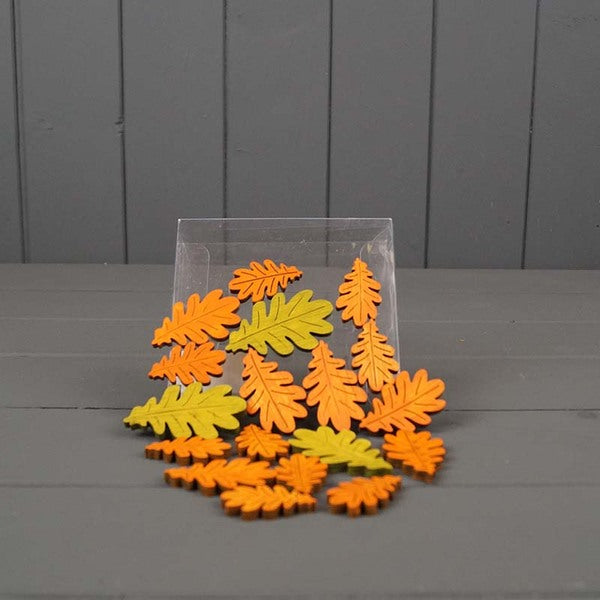 Set of 18 Wooden Leaves (Leaf 6cm) Box 12x10cm